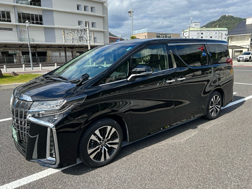 ピオーネ交通のプレミアムタクシー外装