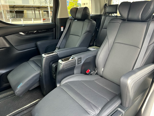 ピオーネ交通のプレミアムタクシー内装